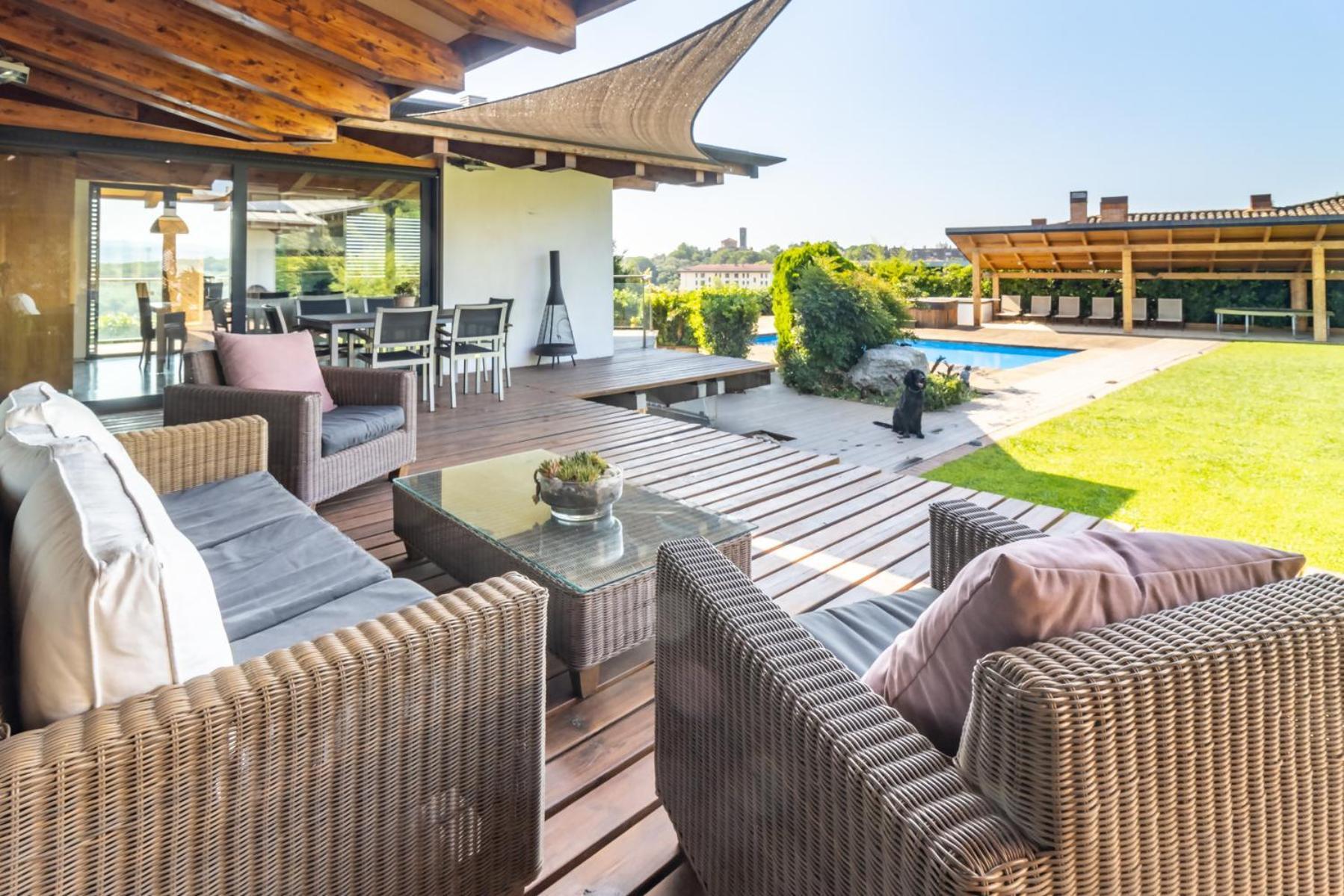 Casa Itram Fantastica Casa En El Girones * Girona
